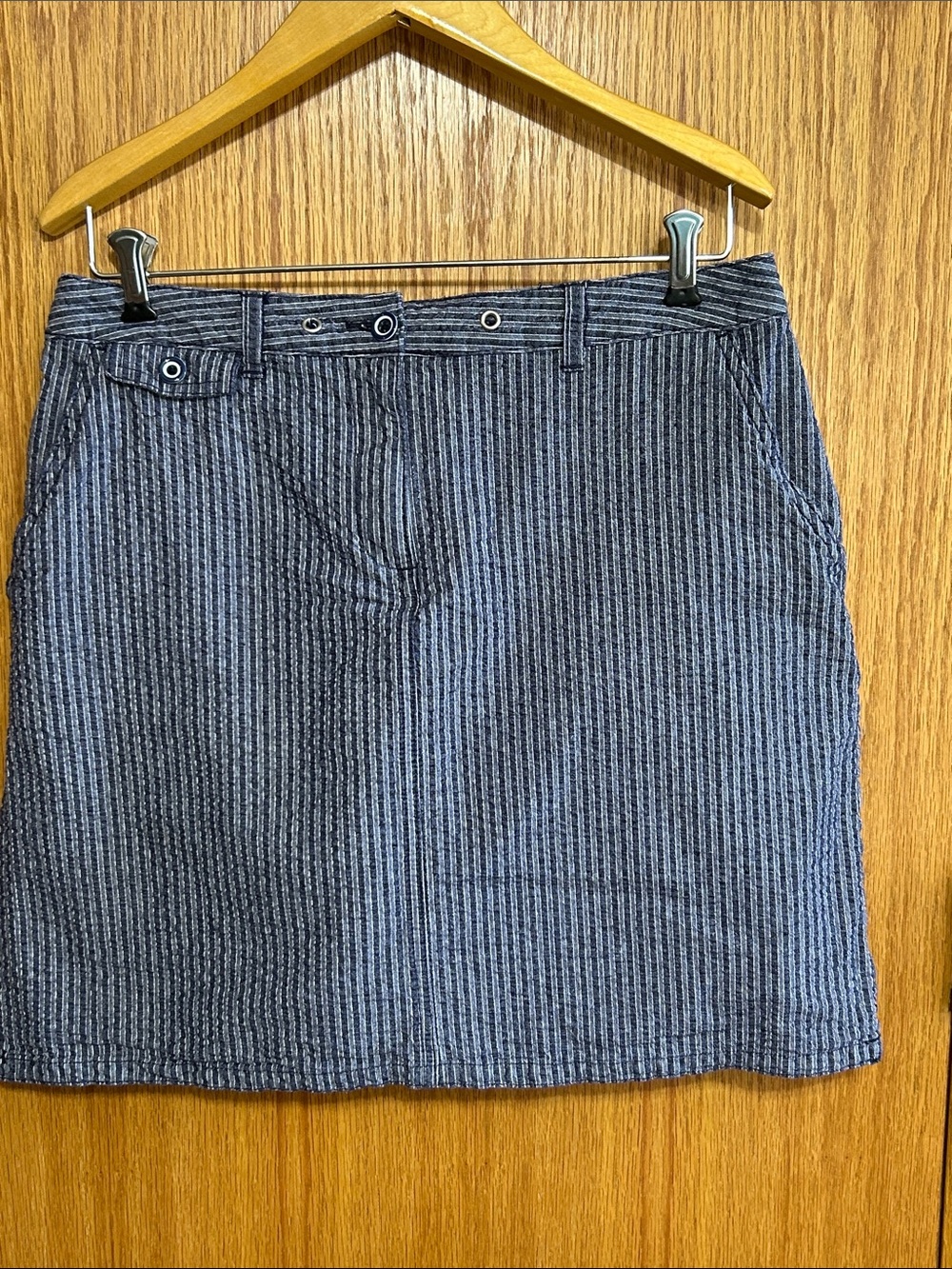 Karen Scott Navy and White Striped Mini Skort Skirt size 10